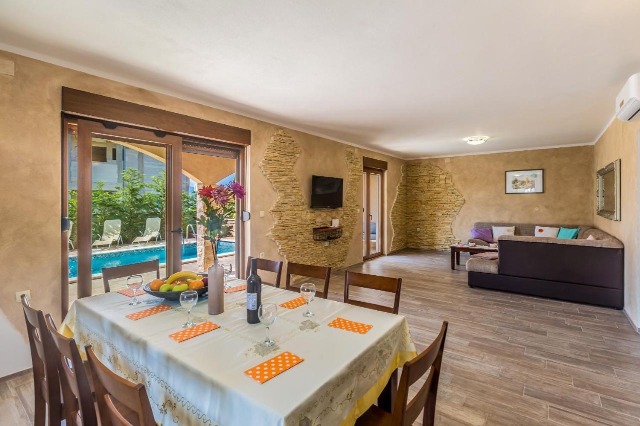 Villa Dijana East Linardici Ngoại thất bức ảnh